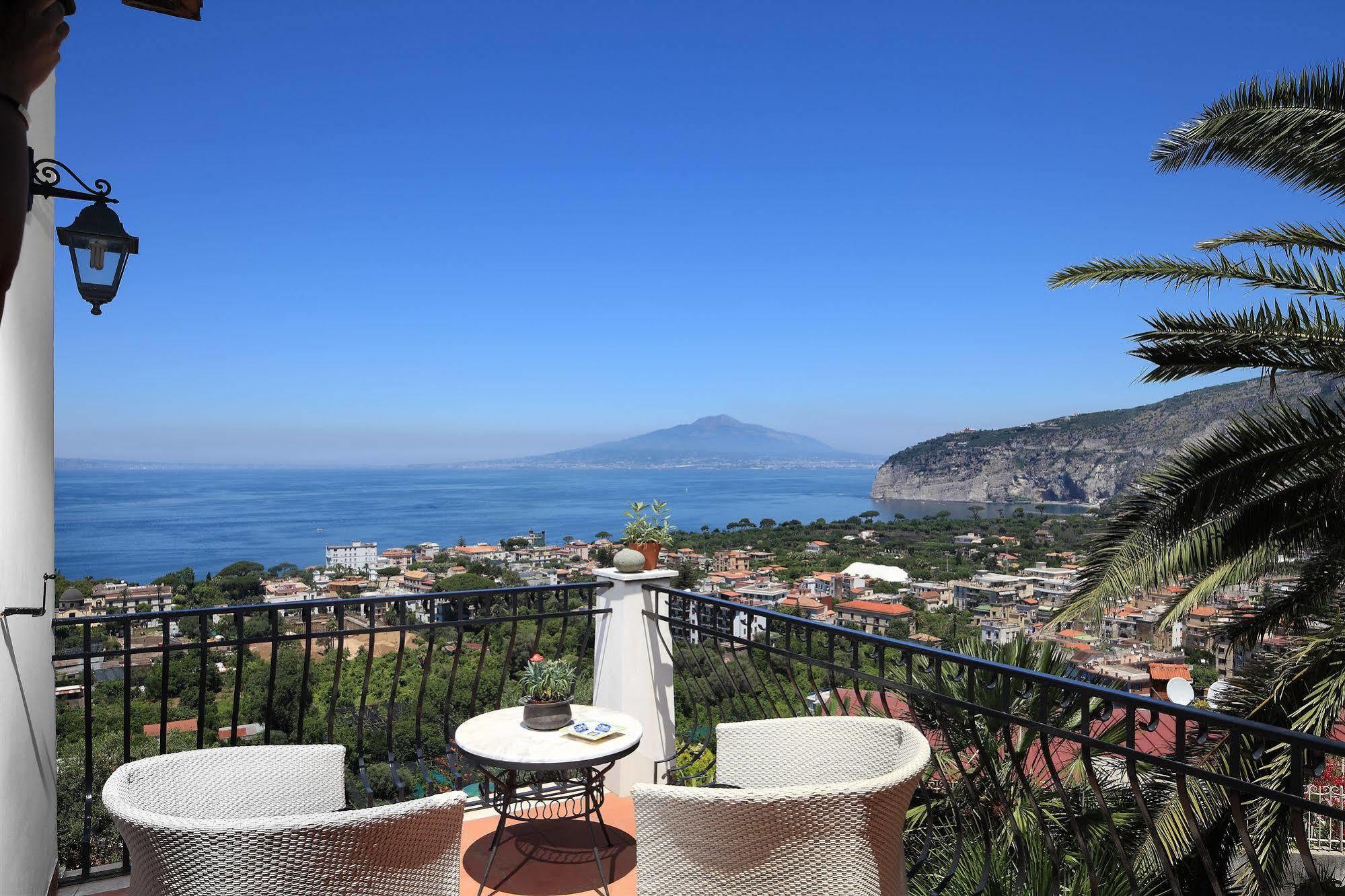 M Suites Sorrento Bagian luar foto
